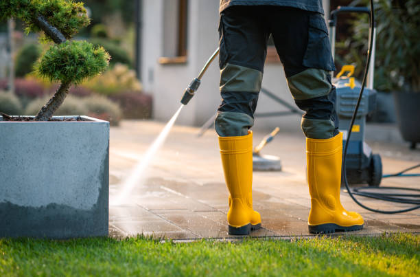 Why Choose Our Certified Pressure Washing Experts for Your Project Needs in Debary, FL?